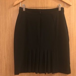 Black shirt with back pleats